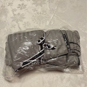 United Polaris Saks Gray Duvet